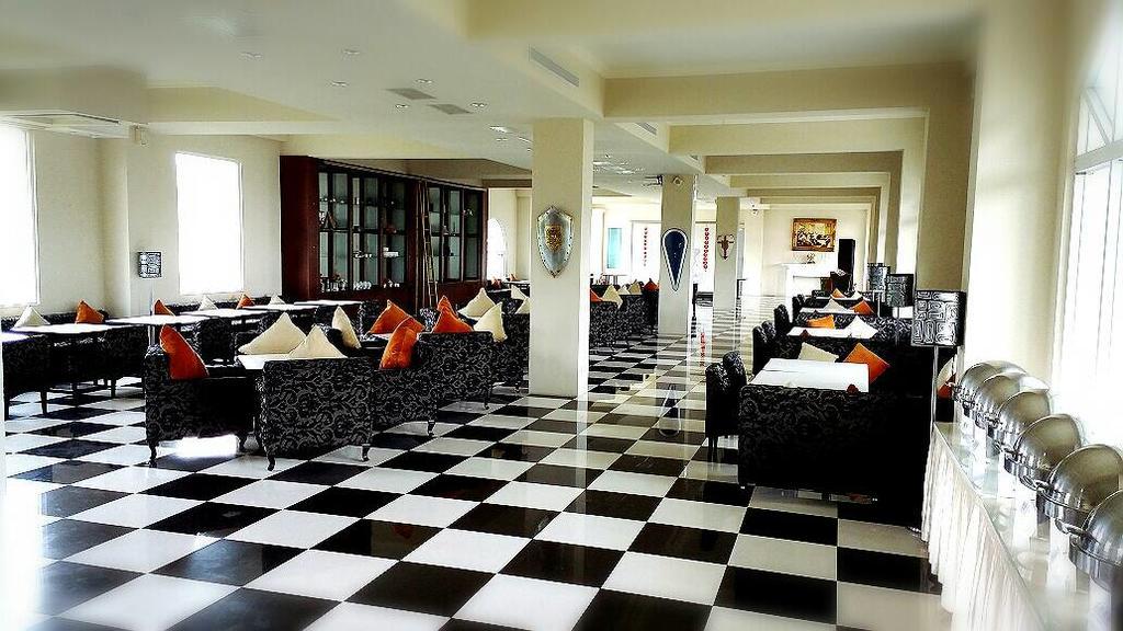 Empire Pacific Castle Hotel Yangmei ภายนอก รูปภาพ