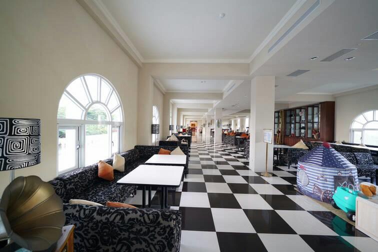 Empire Pacific Castle Hotel Yangmei ภายนอก รูปภาพ
