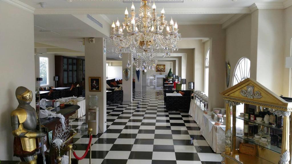 Empire Pacific Castle Hotel Yangmei ภายนอก รูปภาพ