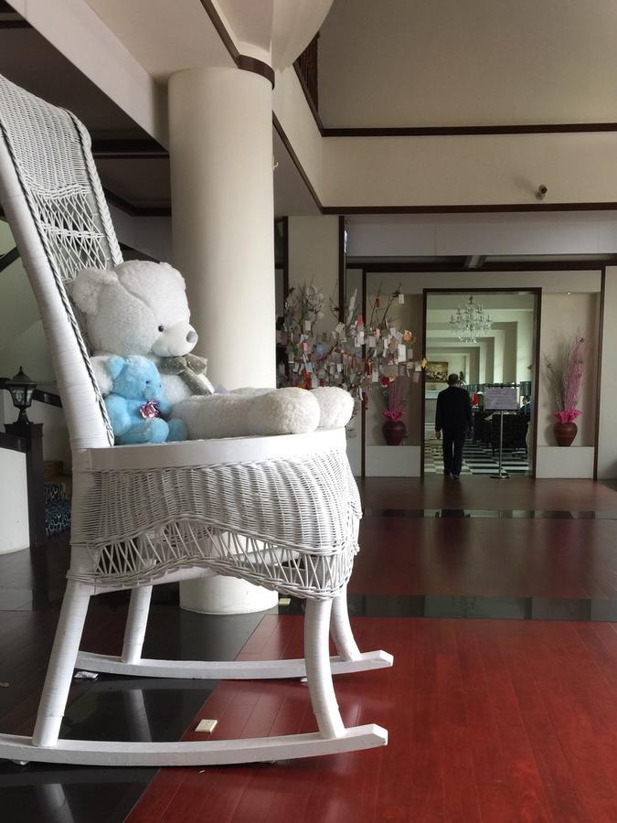 Empire Pacific Castle Hotel Yangmei ภายนอก รูปภาพ