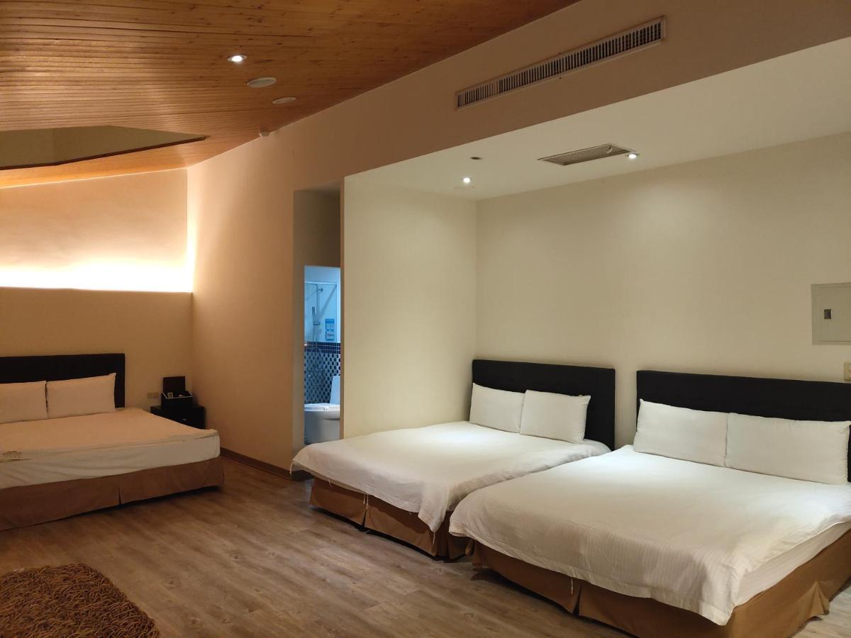 Empire Pacific Castle Hotel Yangmei ภายนอก รูปภาพ